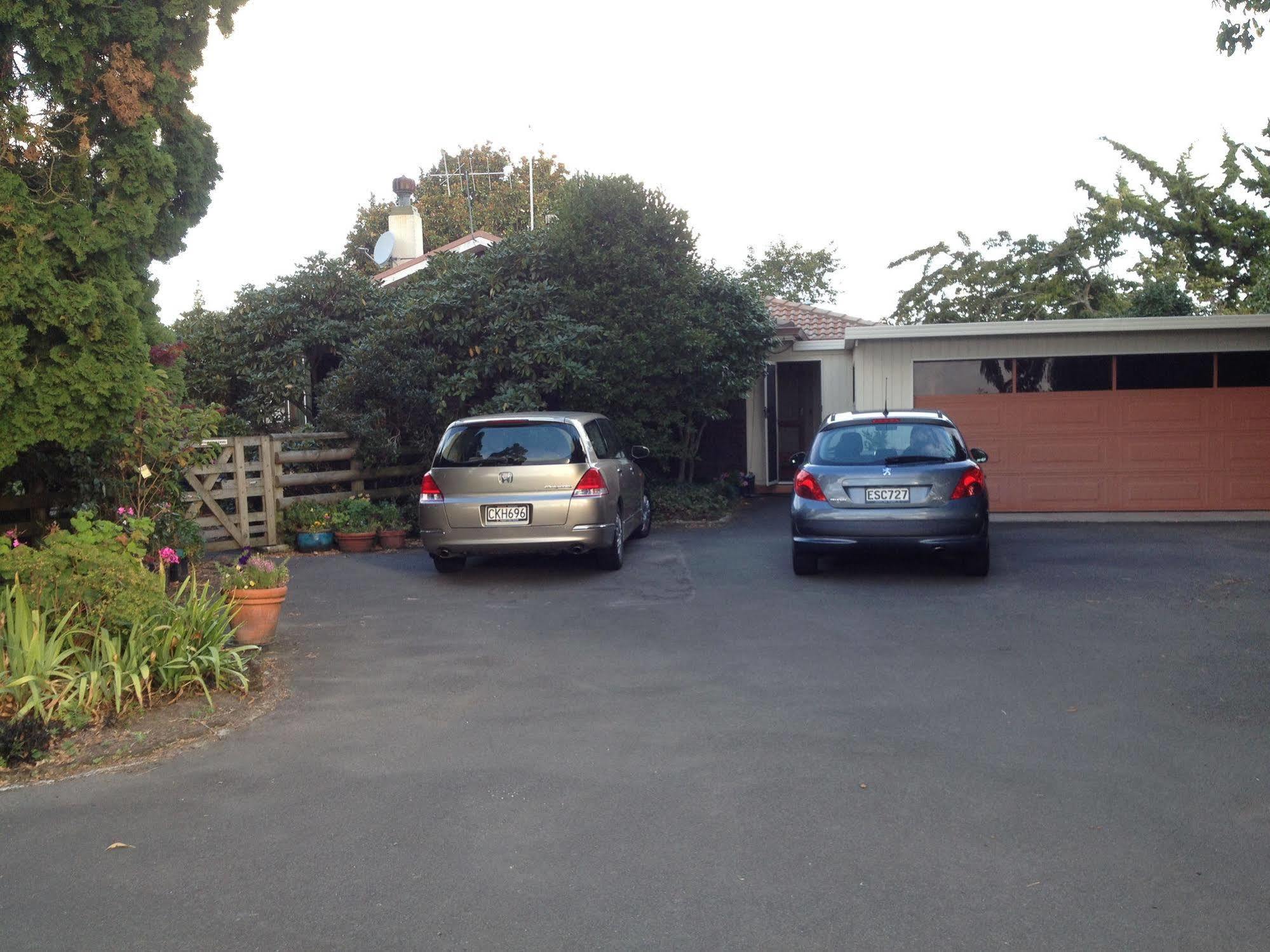 Bluebell Lodge And Cottage Hastings Dış mekan fotoğraf